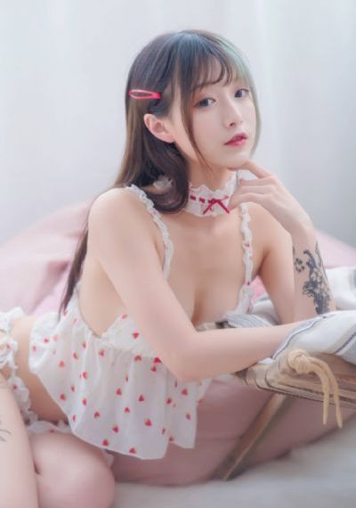 亚洲乱伦免费综合_DVDBD在线观看
