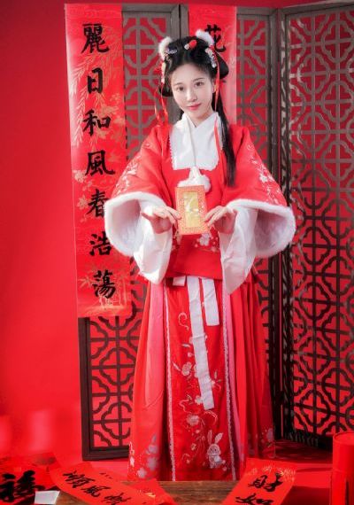 亚洲精品国产一卡二卡三平台中_HD全集在线观看