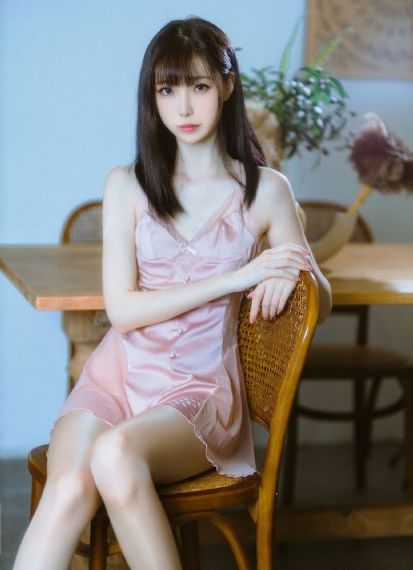 亚洲中午字幕在线观看_HD全集免费观看