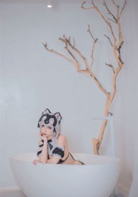 欧美日一_粤语中字在线观看